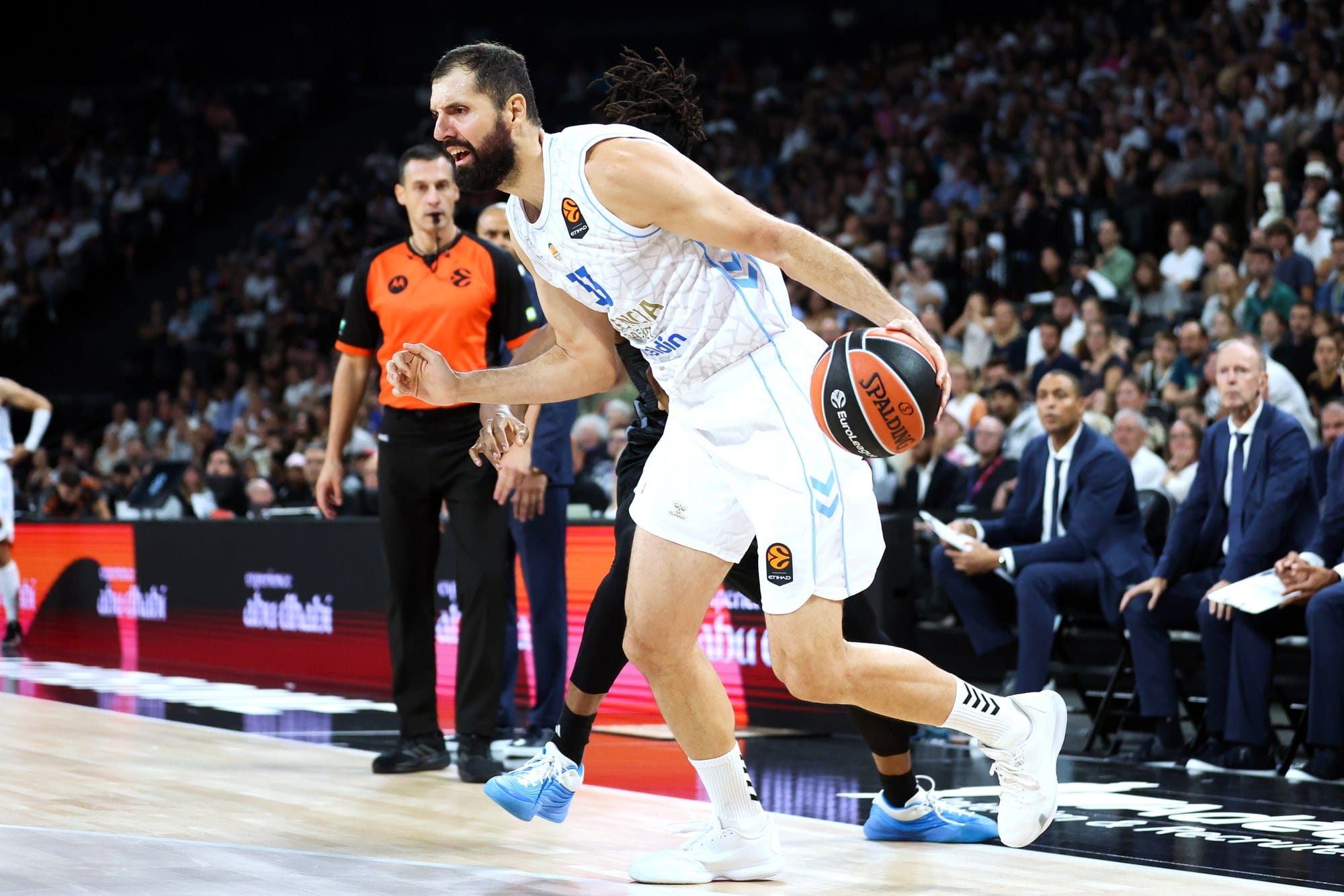 Евролига: Валенсия и Никола Миротич срещу Илайджа Брайънт, двукратен MVP на кръга