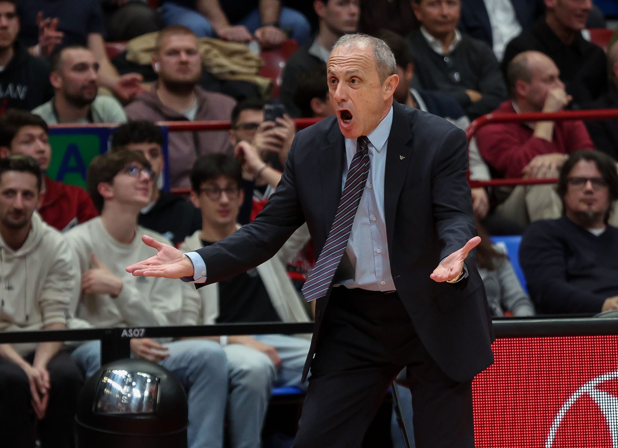 Ettore Messina získal znovu místo v NBA