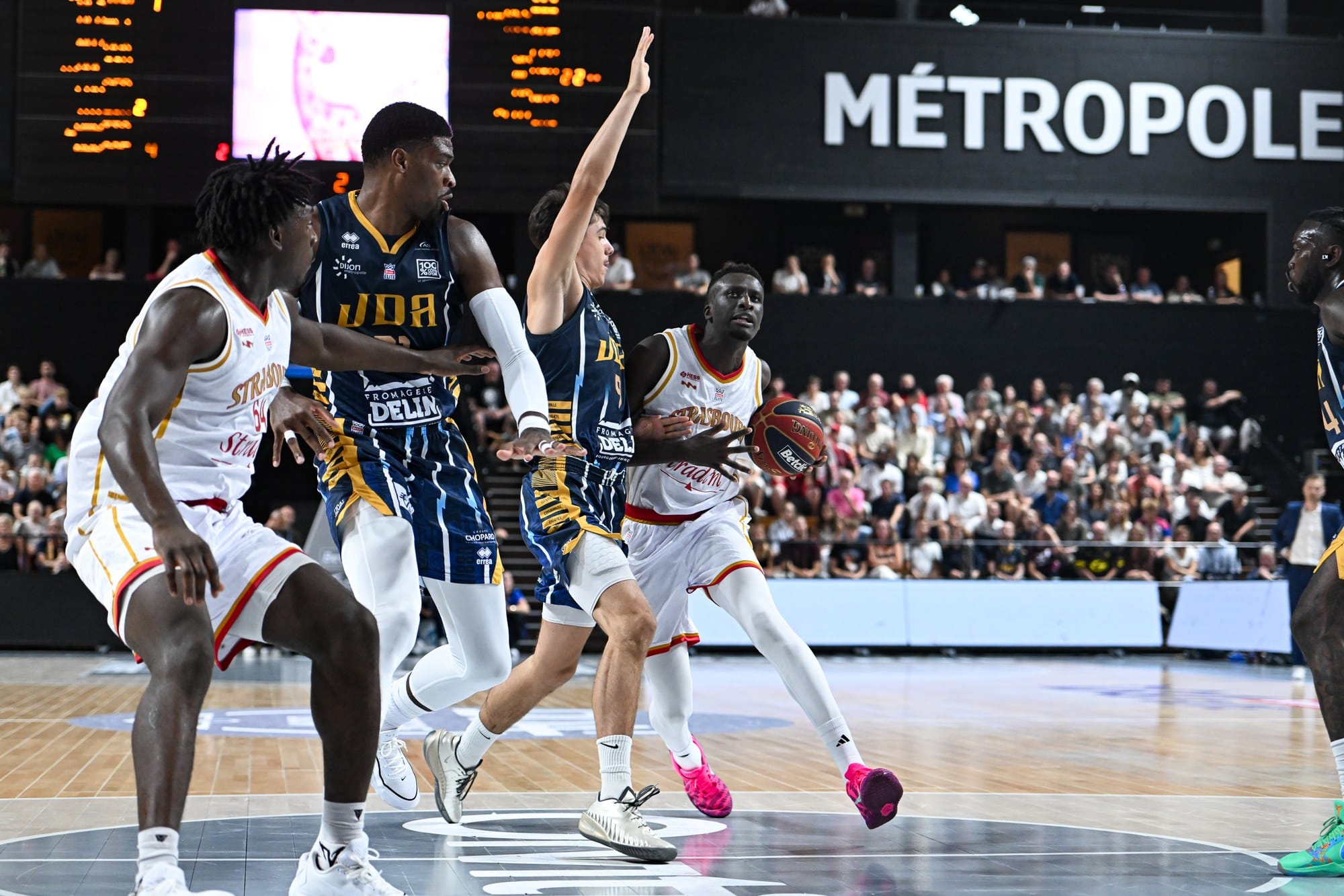 Abdoulaye Ndoye se zapsal do historie Ligy mistrů, Strasbourg slaví rekordní výhru