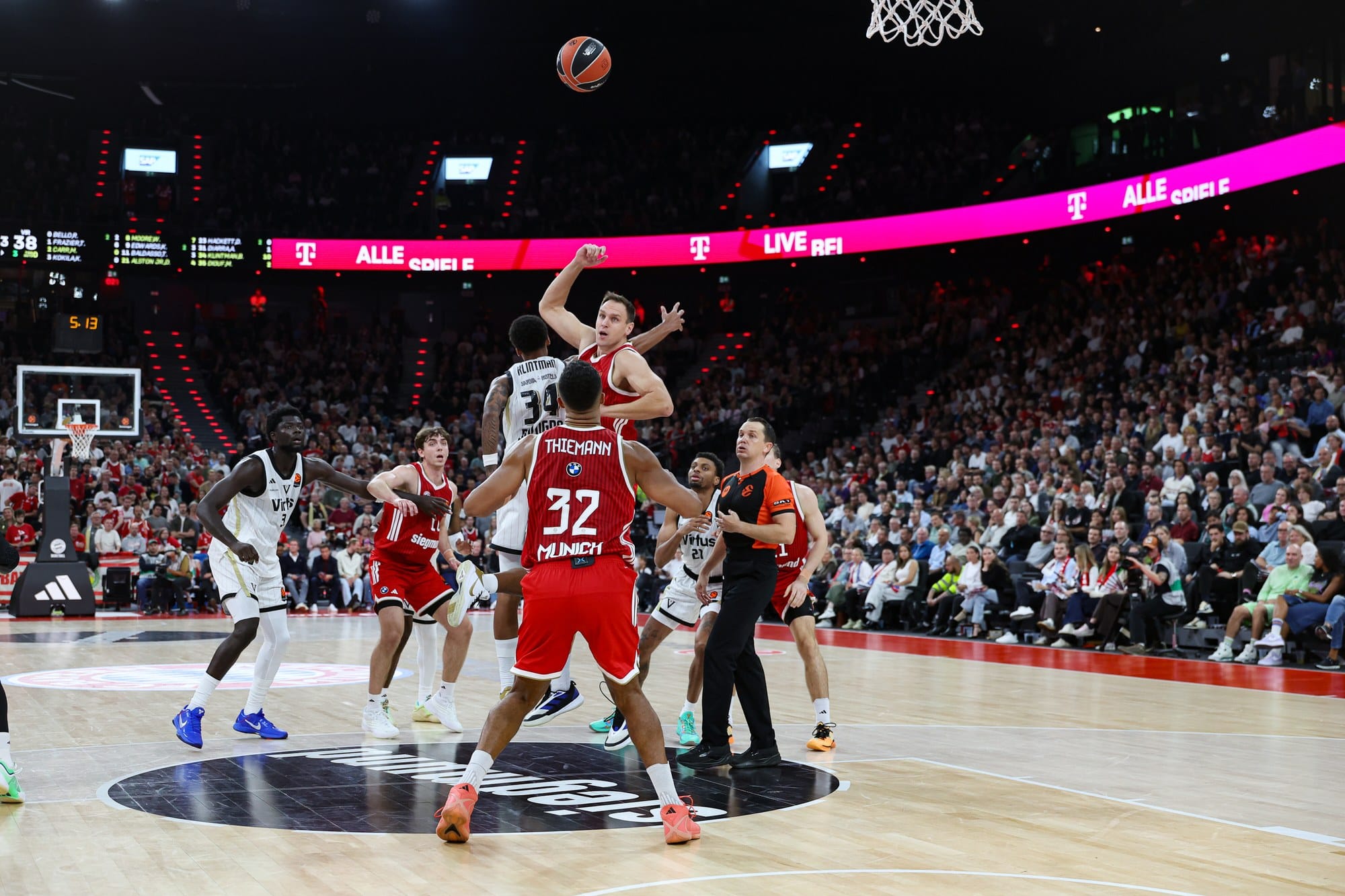 Kevin Kokila si odbyl premiéru v Eurolize při výhře Virtusu v Mnichově (87:94)